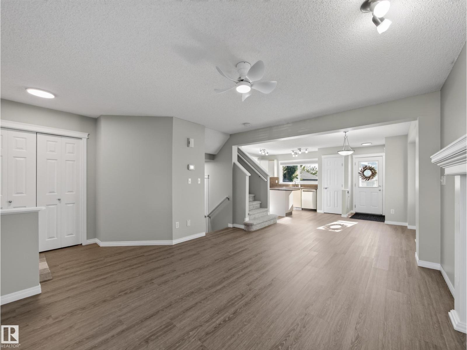7835 Schmid Pl Nw Nw, Edmonton, Alberta  T6R 0K5 - Photo 4 - E4502409