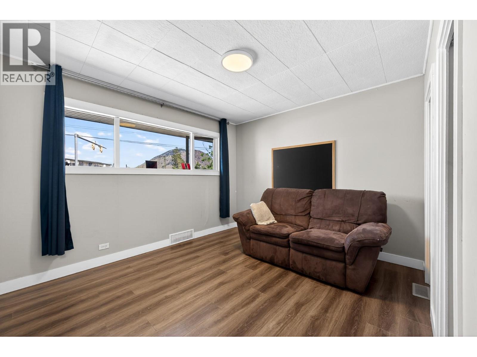 569 Fortune Drive, Kamloops, British Columbia  V2B 2J8 - Photo 10 - 10396585