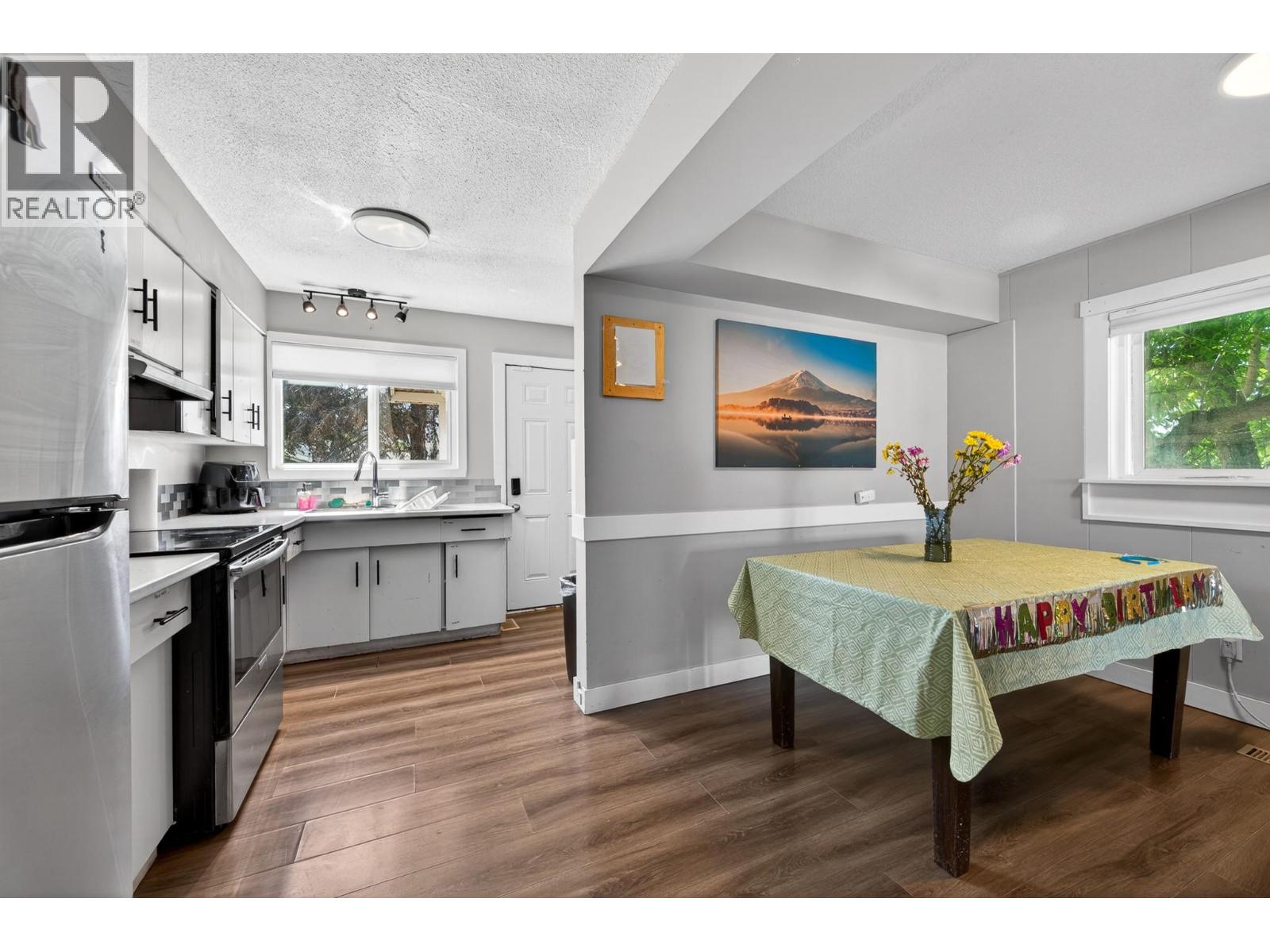 569 Fortune Drive, Kamloops, British Columbia  V2B 2J8 - Photo 7 - 10396585