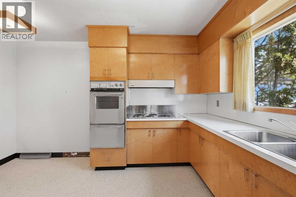 1556 Windsor Street NW, Calgary, Alberta  T2W 3X3 - Photo 18 - A2334915