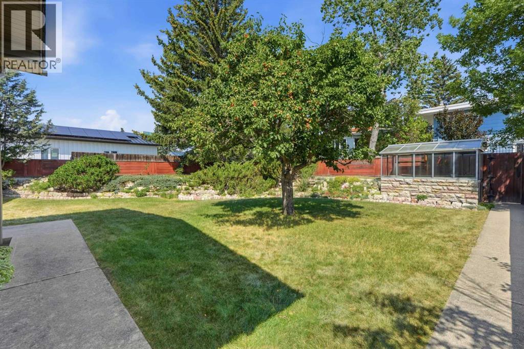 1556 Windsor Street NW, Calgary, Alberta  T2W 3X3 - Photo 41 - A2334915
