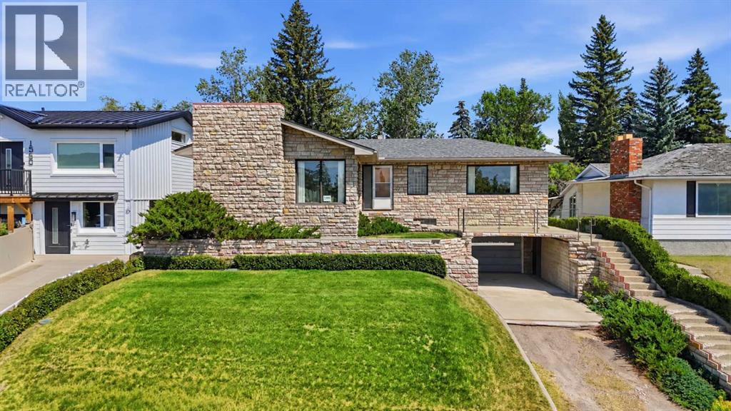 1556 Windsor Street NW, Calgary, Alberta
