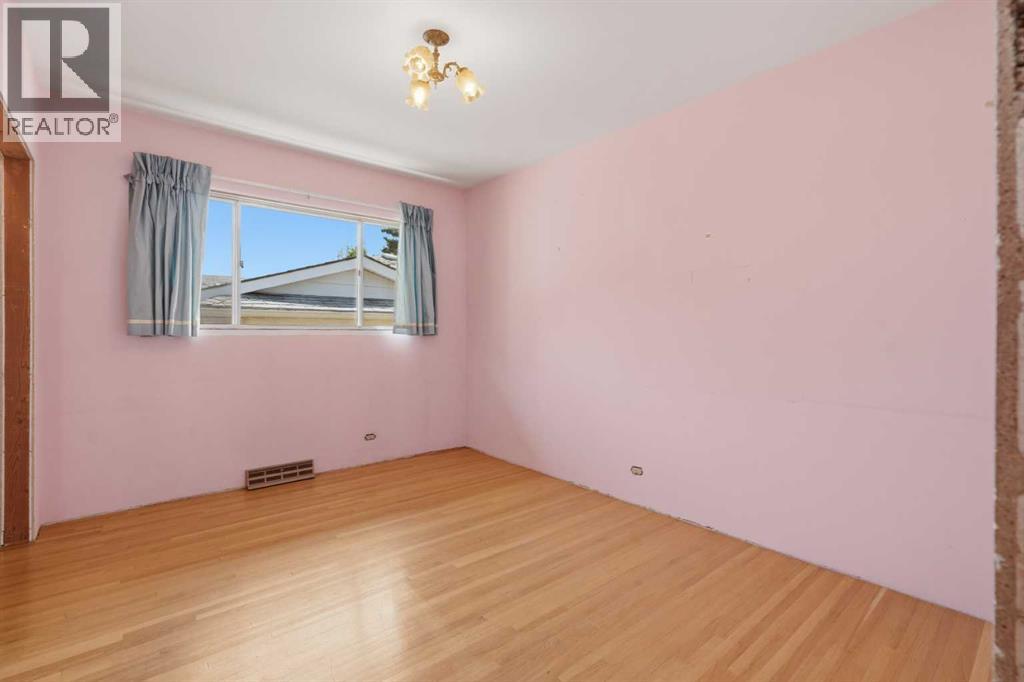 1556 Windsor Street NW, Calgary, Alberta  T2W 3X3 - Photo 27 - A2334915