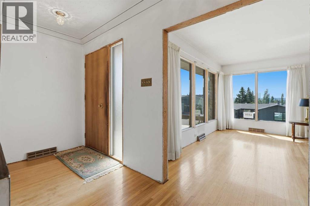 1556 Windsor Street NW, Calgary, Alberta  T2W 3X3 - Photo 7 - A2334915