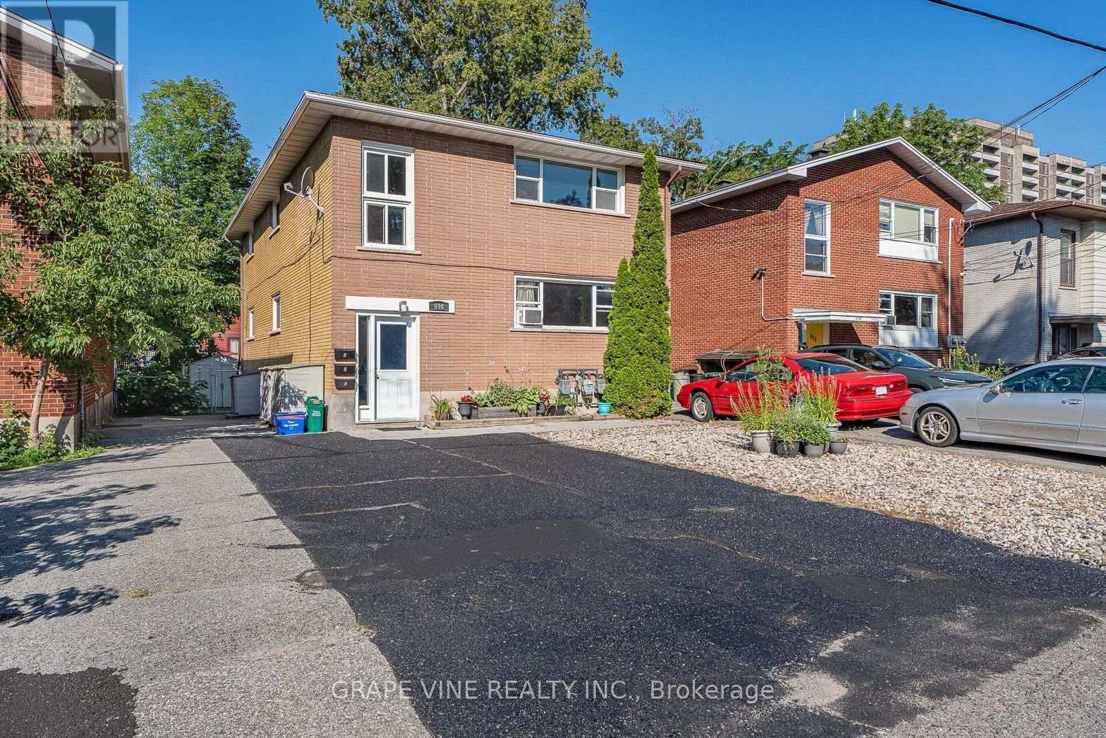 898 Watson Avenue, Ottawa, Ontario  K2B 6B9 - Photo 2 - X13645972