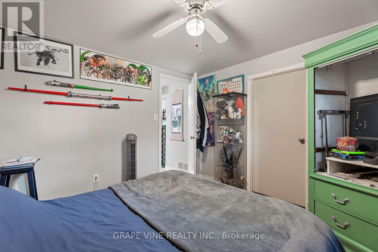 898 Watson Avenue, Ottawa, Ontario  K2B 6B9 - Photo 23 - X13645972