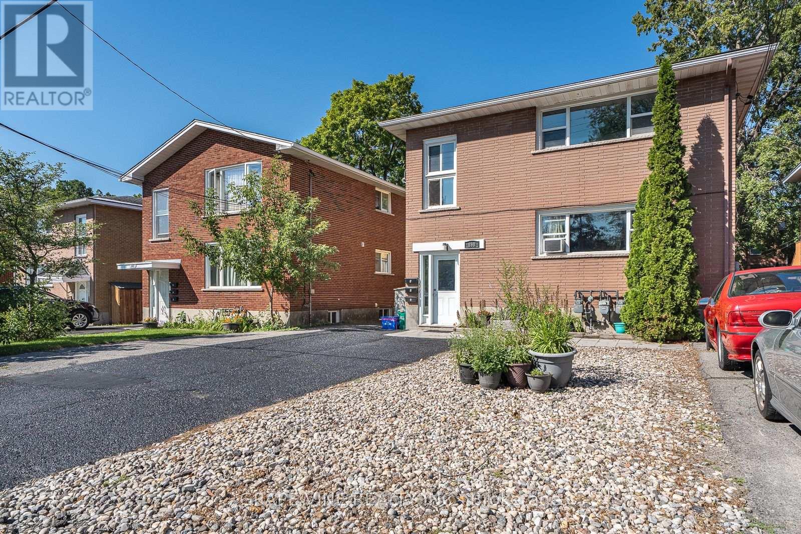 898 Watson Avenue, Ottawa, Ontario  K2B 6B9 - Photo 3 - X13645972