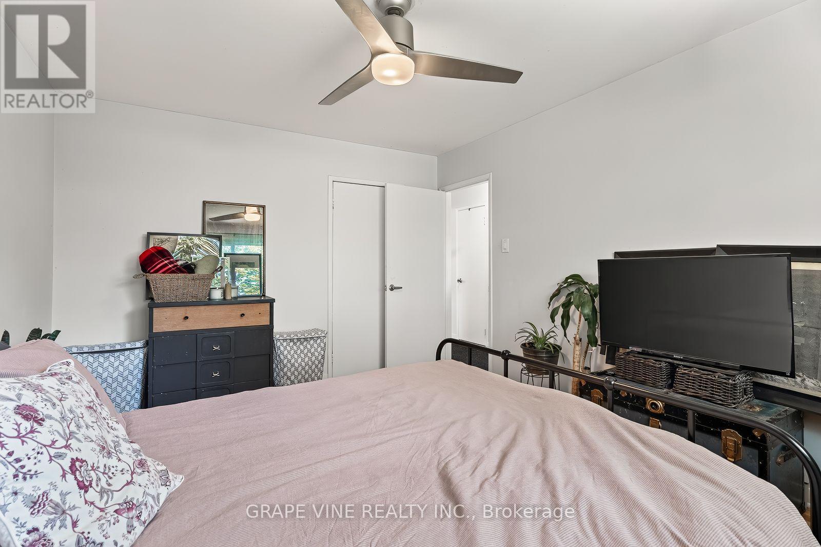 898 Watson Avenue, Ottawa, Ontario  K2B 6B9 - Photo 37 - X13645972