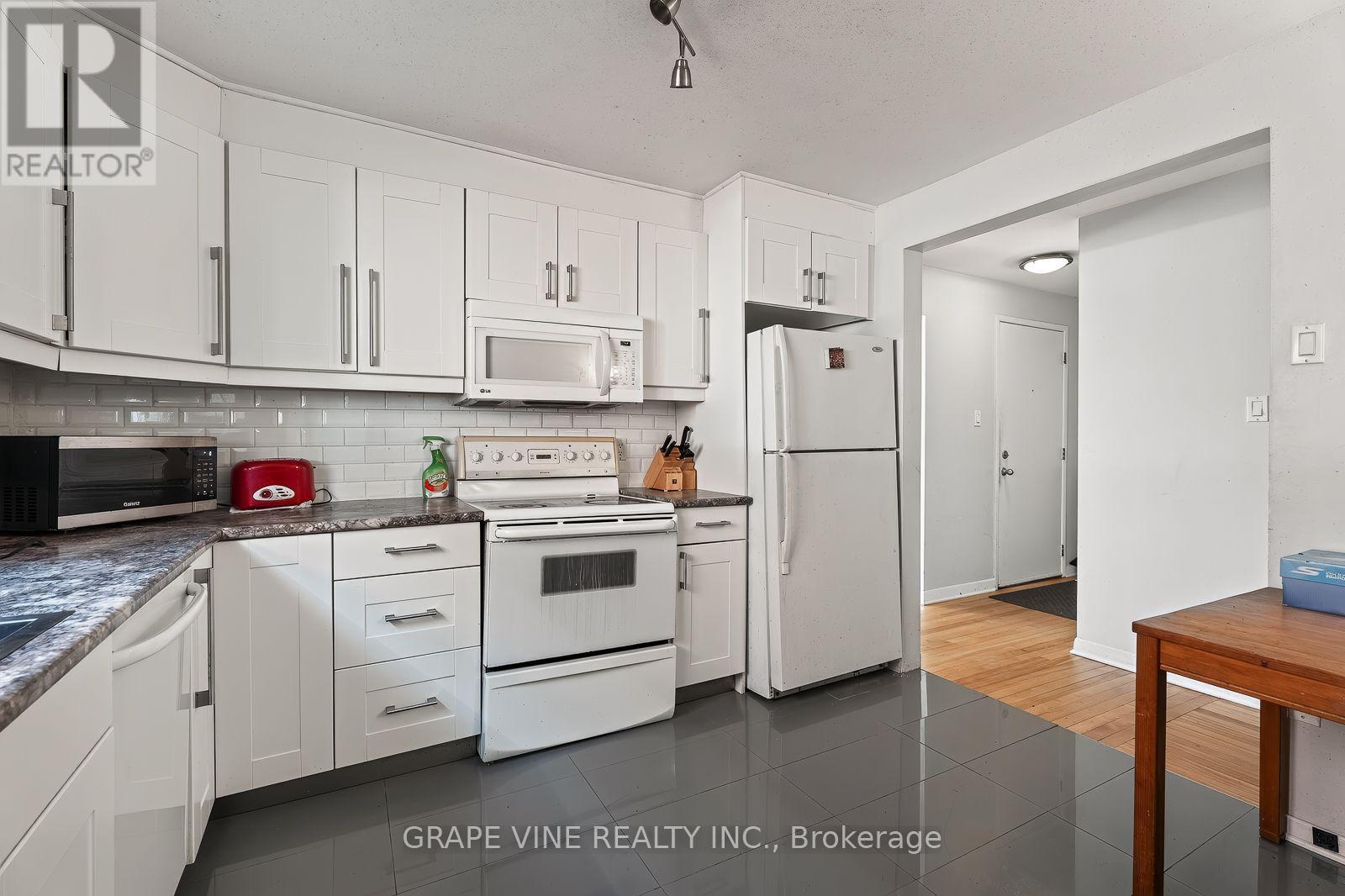 898 Watson Avenue, Ottawa, Ontario  K2B 6B9 - Photo 42 - X13645972
