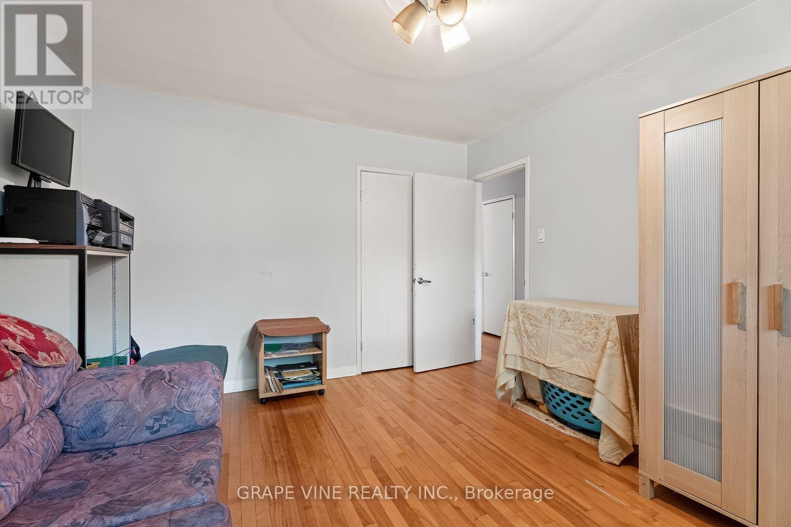 898 Watson Avenue, Ottawa, Ontario  K2B 6B9 - Photo 43 - X13645972