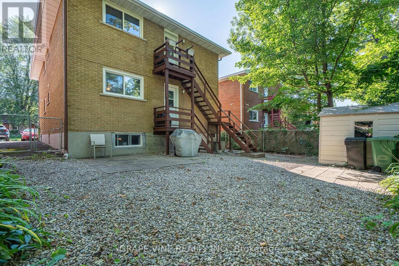 898 Watson Avenue, Ottawa, Ontario  K2B 6B9 - Photo 6 - X13645972