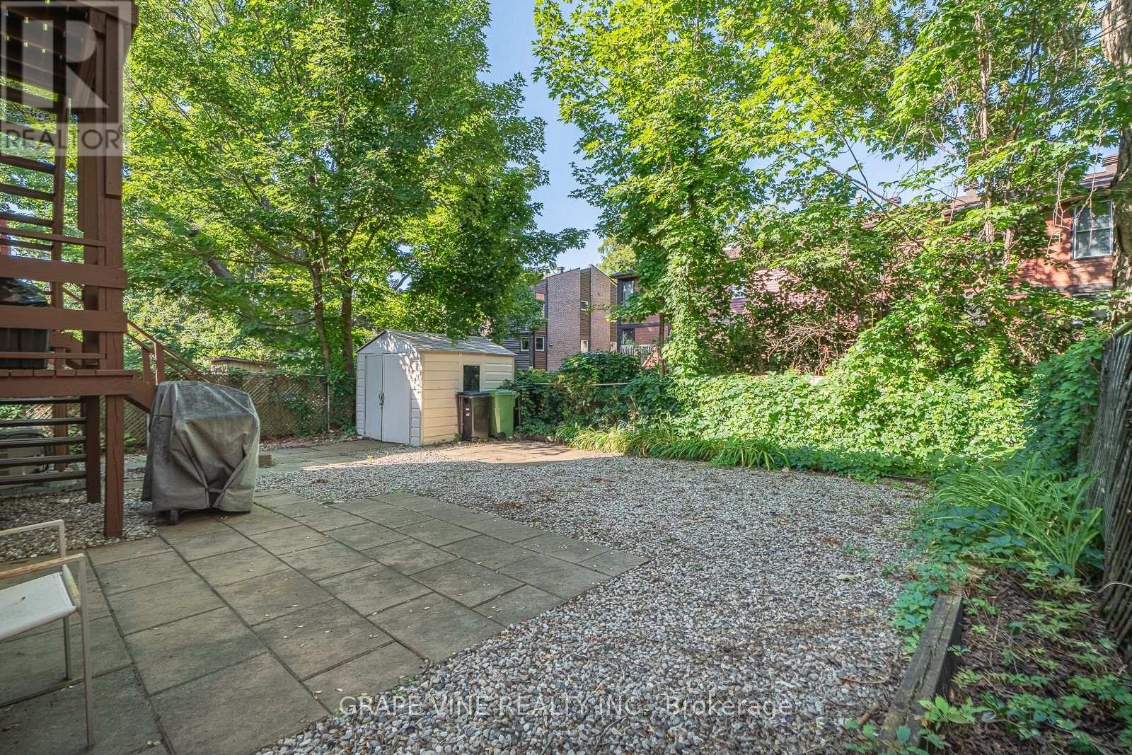 898 Watson Avenue, Ottawa, Ontario  K2B 6B9 - Photo 7 - X13645972