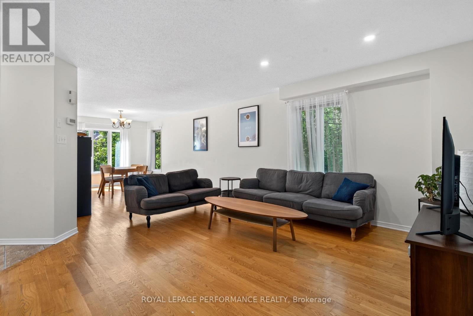 172 Carwood Circle, Ottawa, Ontario  K1K 4V6 - Photo 5 - X13646048