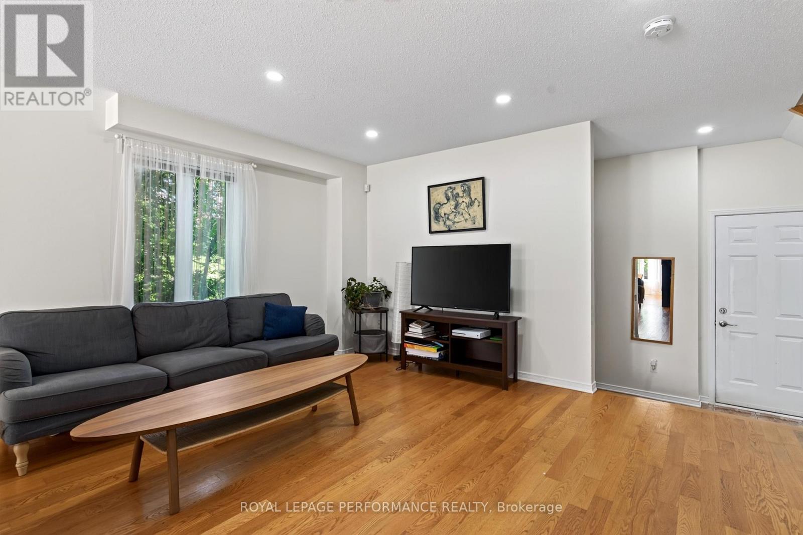 172 Carwood Circle, Ottawa, Ontario  K1K 4V6 - Photo 7 - X13646048