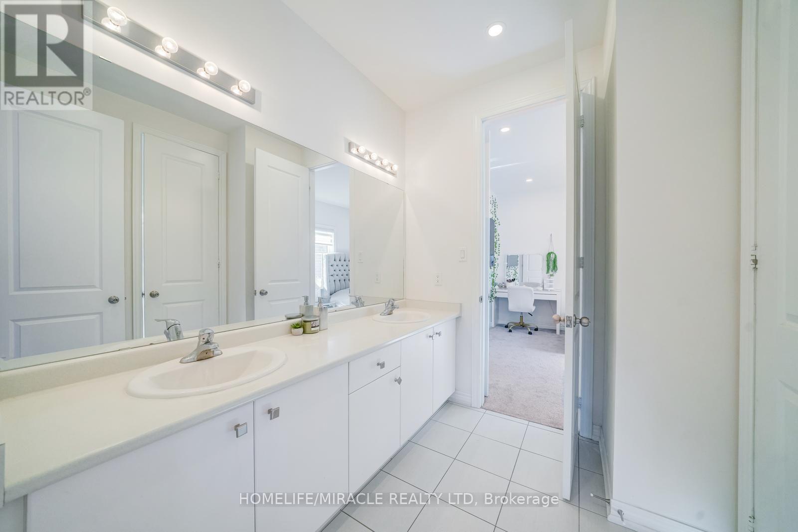194 Boundary Boulevard, Whitchurch-Stouffville, Ontario  L4A 4W3 - Photo 42 - N13646012