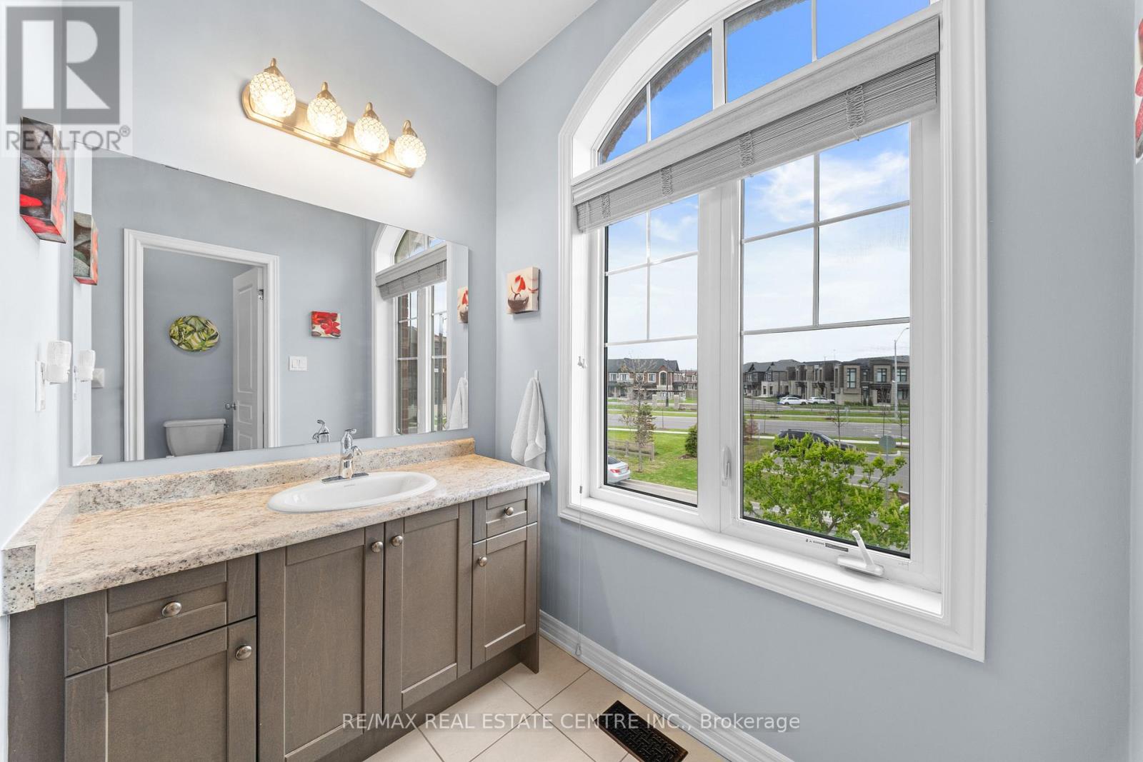 244 Moody Drive, Vaughan, Ontario  L4H 3Z6 - Photo 37 - N13646100