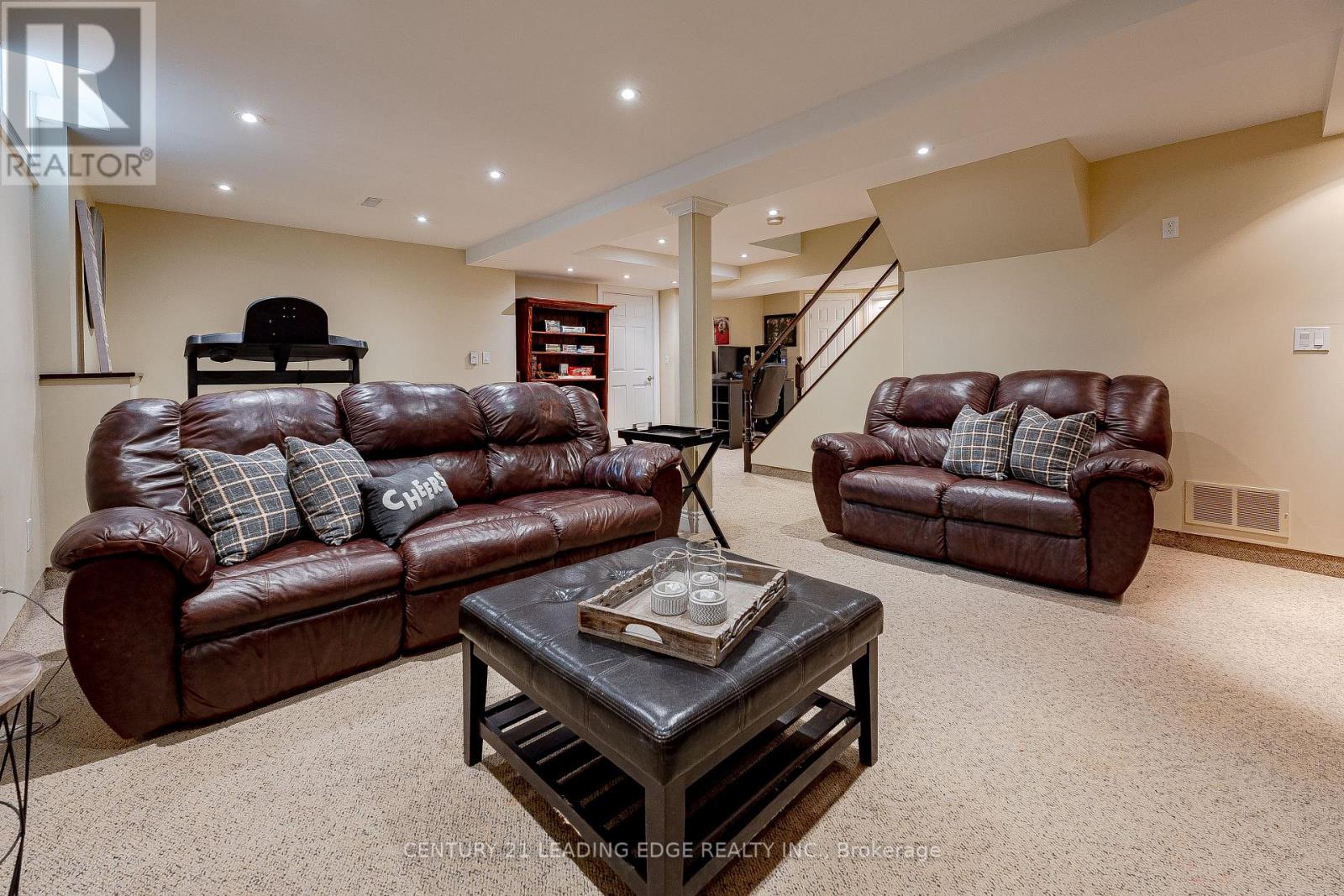 822 Surin Court, Newmarket, Ontario  L3Y 8R4 - Photo 23 - N13646234