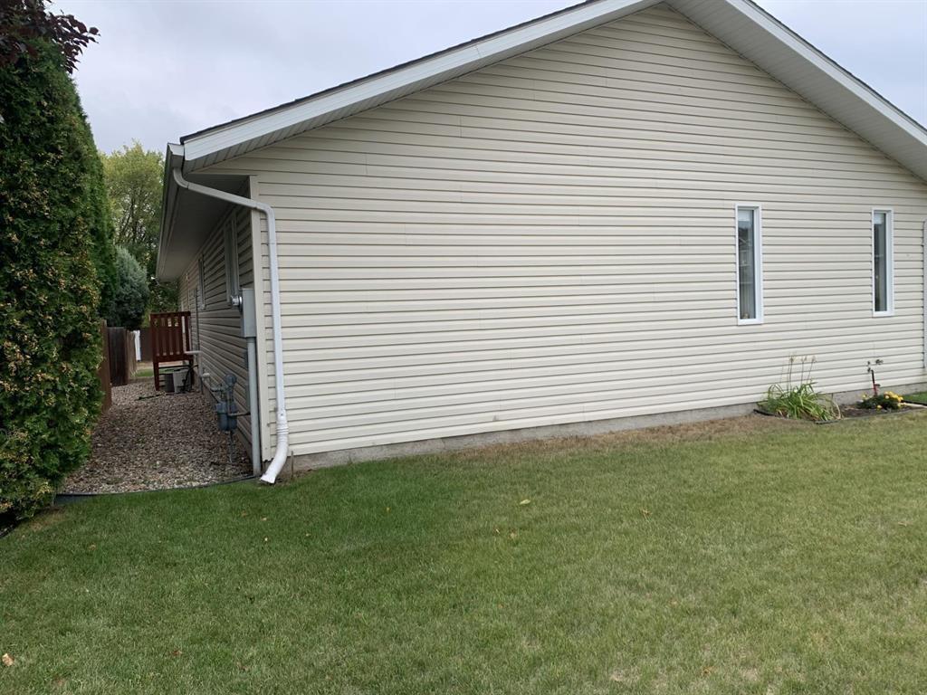3815 Vanhorne Avenue, Brandon, Manitoba  R7B 4E2 - Photo 2 - 202619686