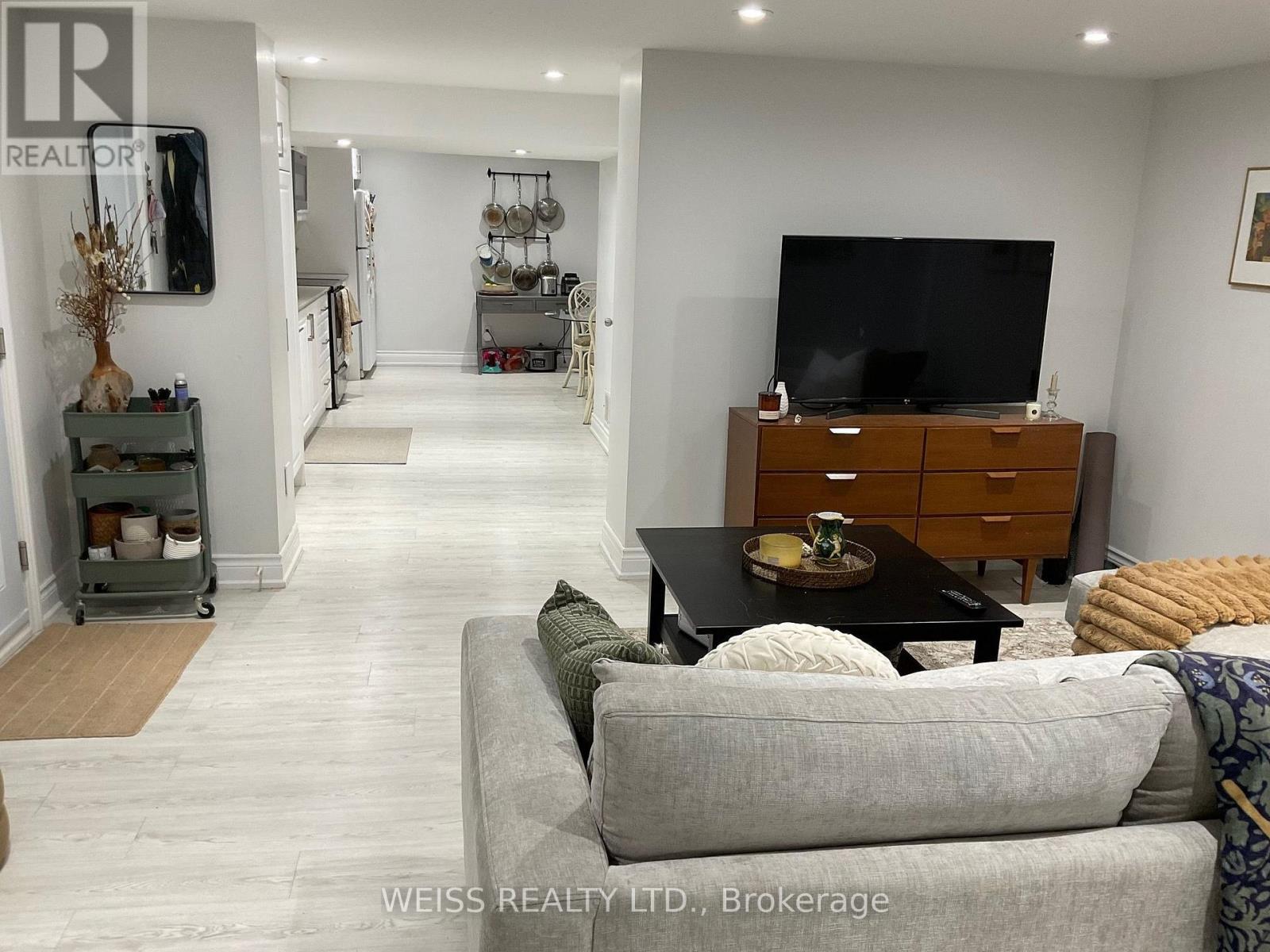 B - 55 Addington Avenue, Toronto, Ontario  M2N 2L1 - Photo 8 - C13638766