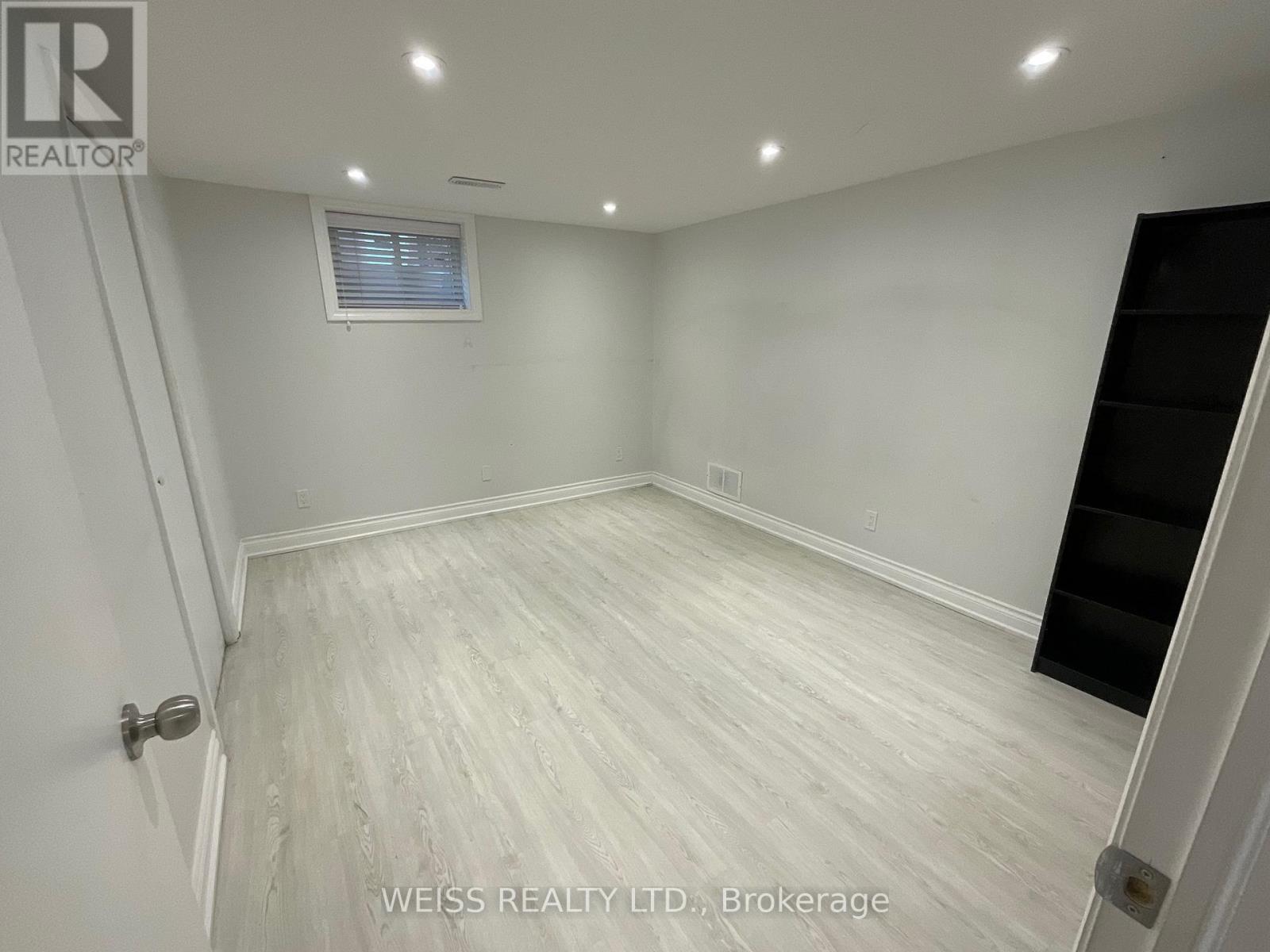 B - 55 Addington Avenue, Toronto, Ontario  M2N 2L1 - Photo 10 - C13638766