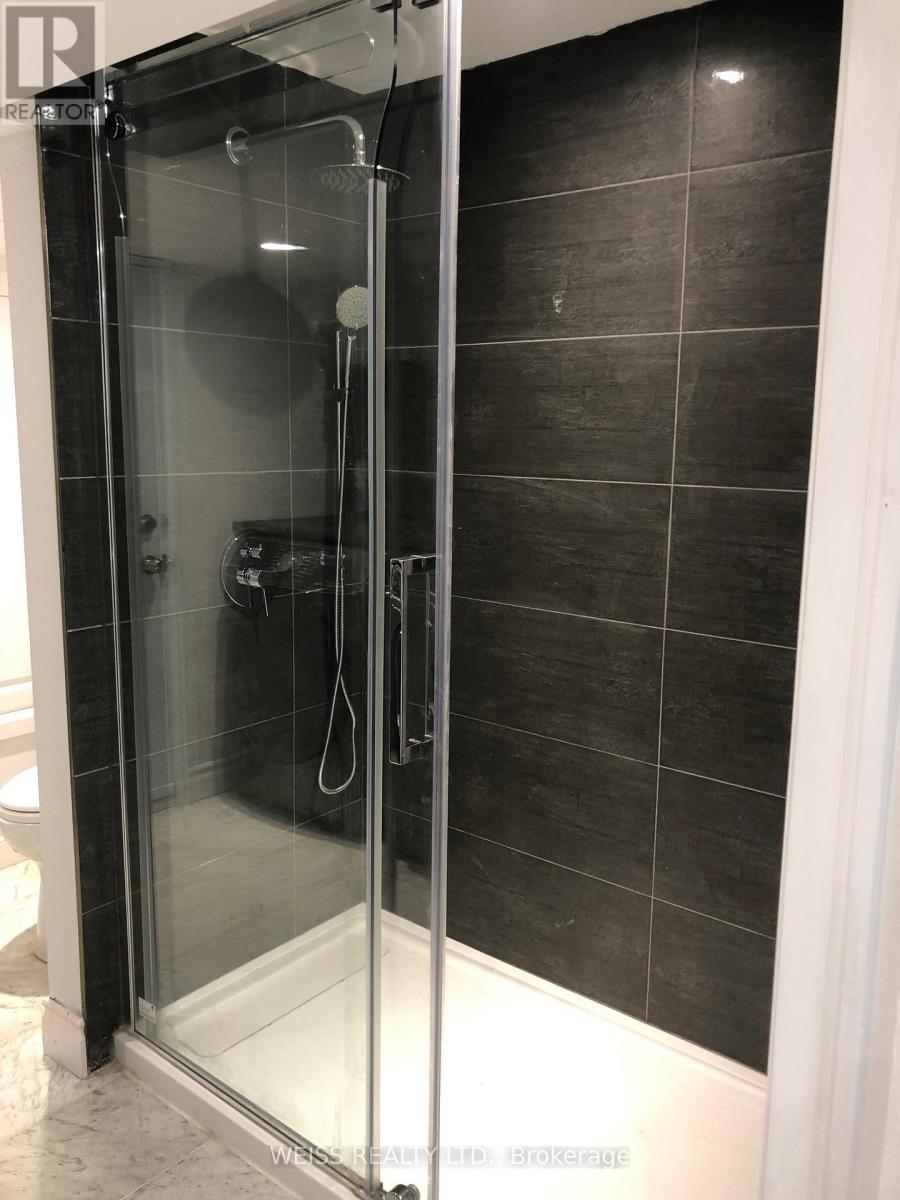 B - 55 Addington Avenue, Toronto, Ontario  M2N 2L1 - Photo 14 - C13638766