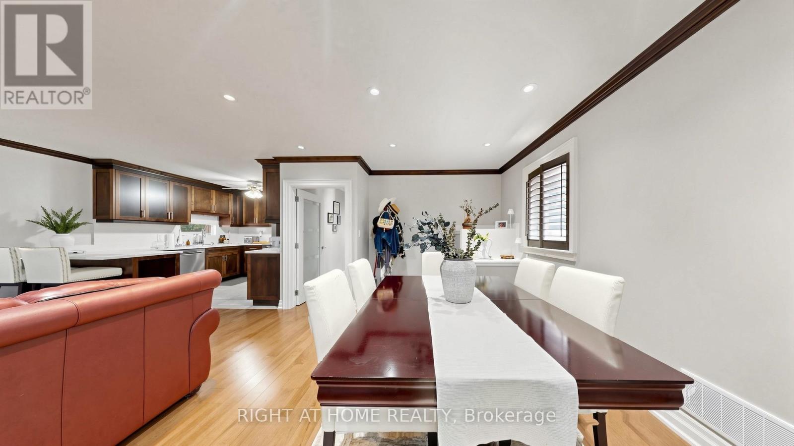 87 Riverdale Drive, Toronto, Ontario  M9V 2T8 - Photo 11 - W13645946