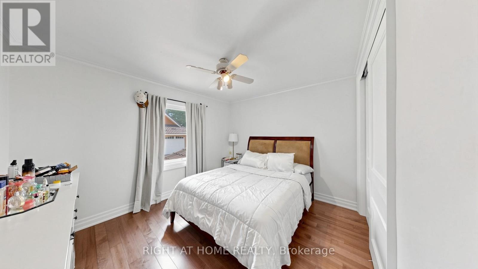87 Riverdale Drive, Toronto, Ontario  M9V 2T8 - Photo 14 - W13645946