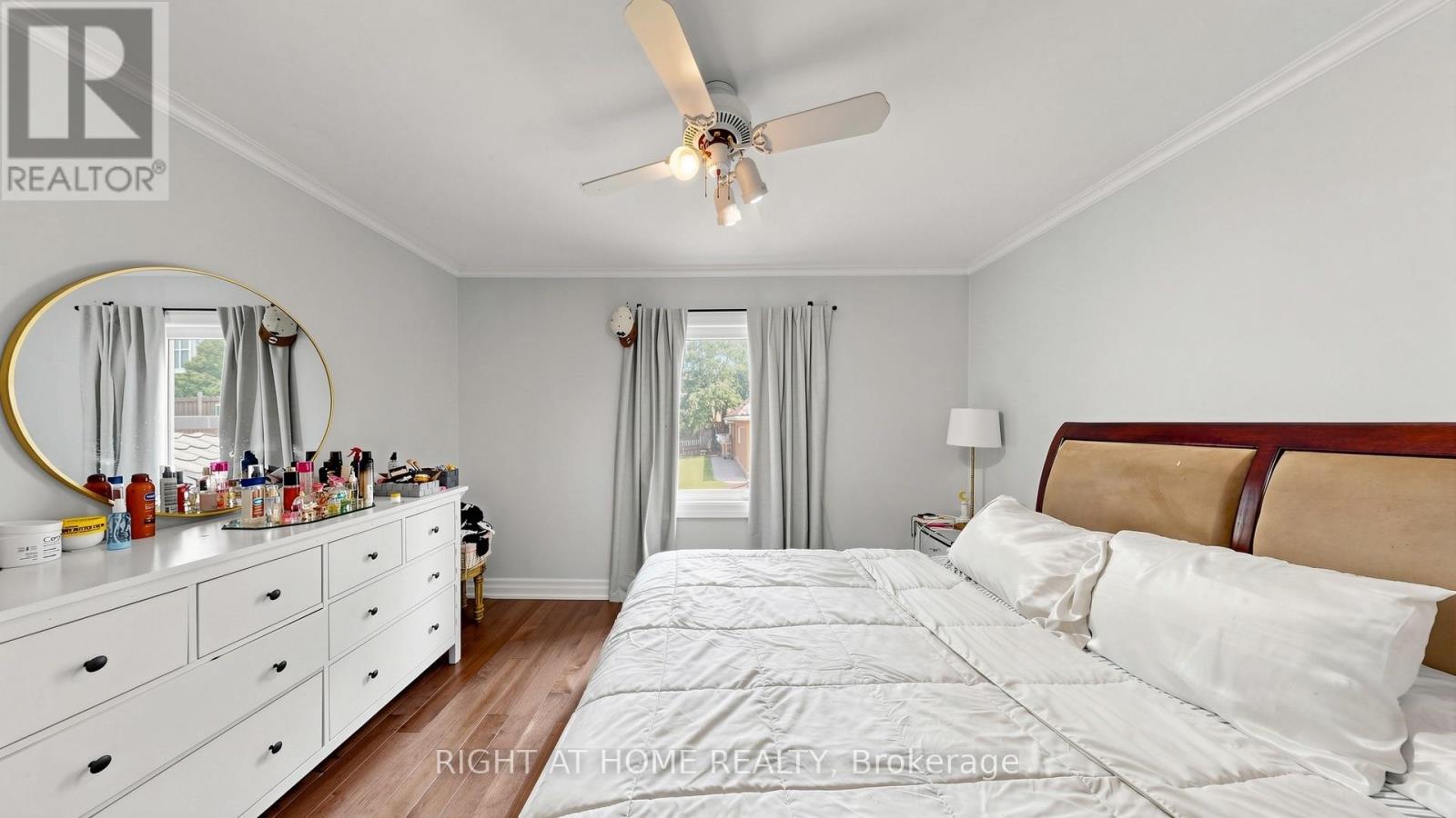 87 Riverdale Drive, Toronto, Ontario  M9V 2T8 - Photo 15 - W13645946