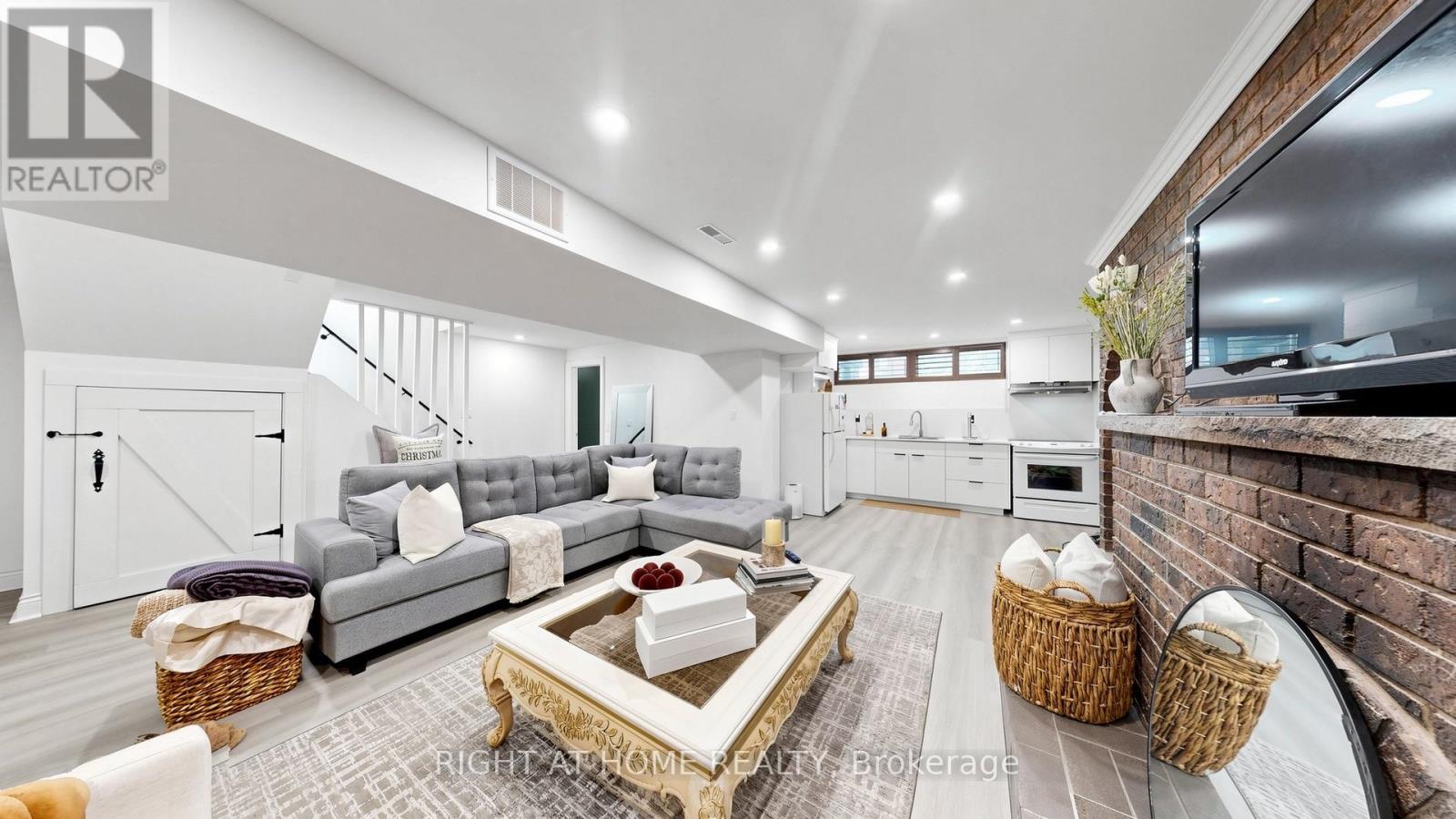 87 Riverdale Drive, Toronto, Ontario  M9V 2T8 - Photo 22 - W13645946