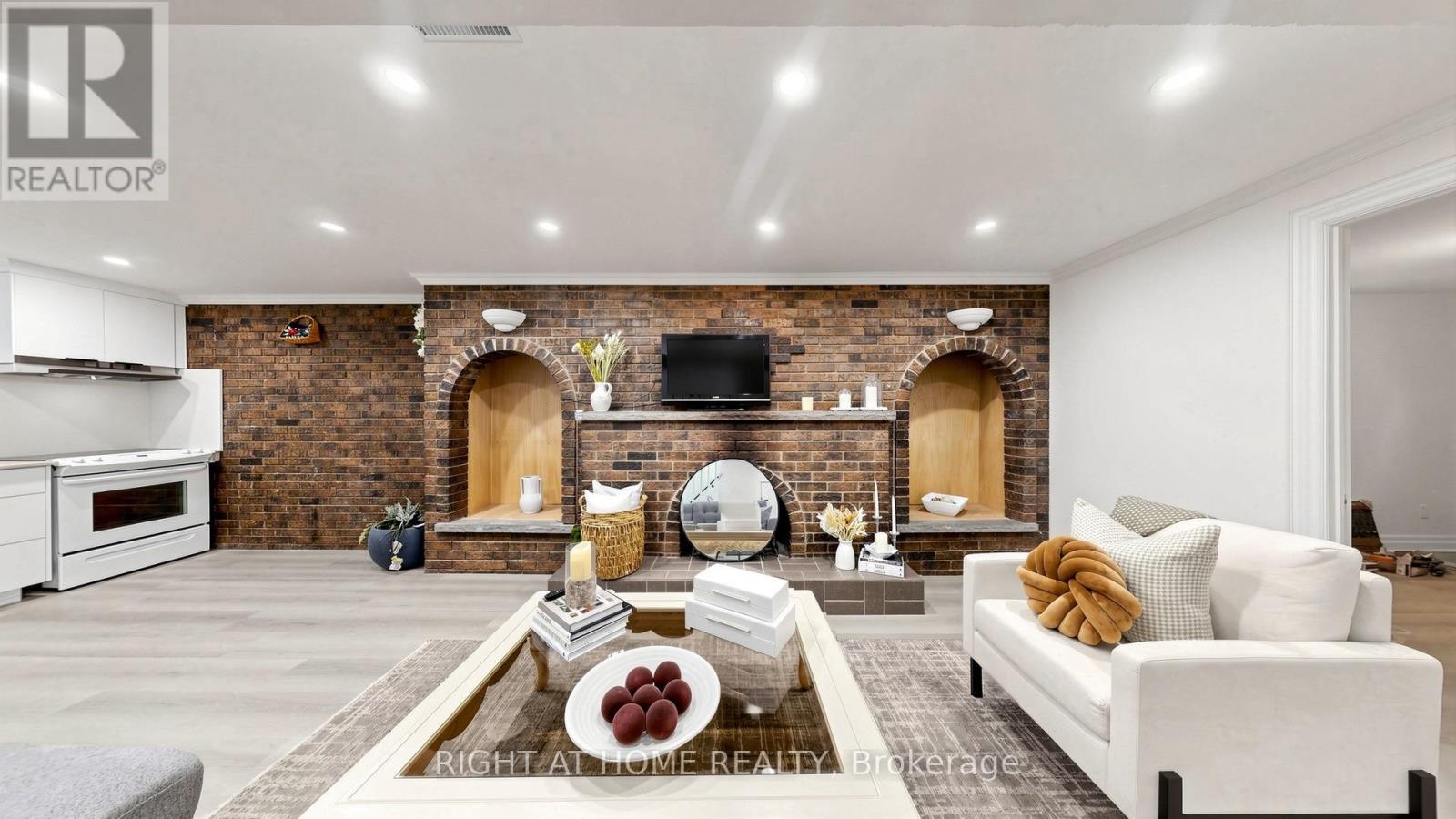 87 Riverdale Drive, Toronto, Ontario  M9V 2T8 - Photo 24 - W13645946