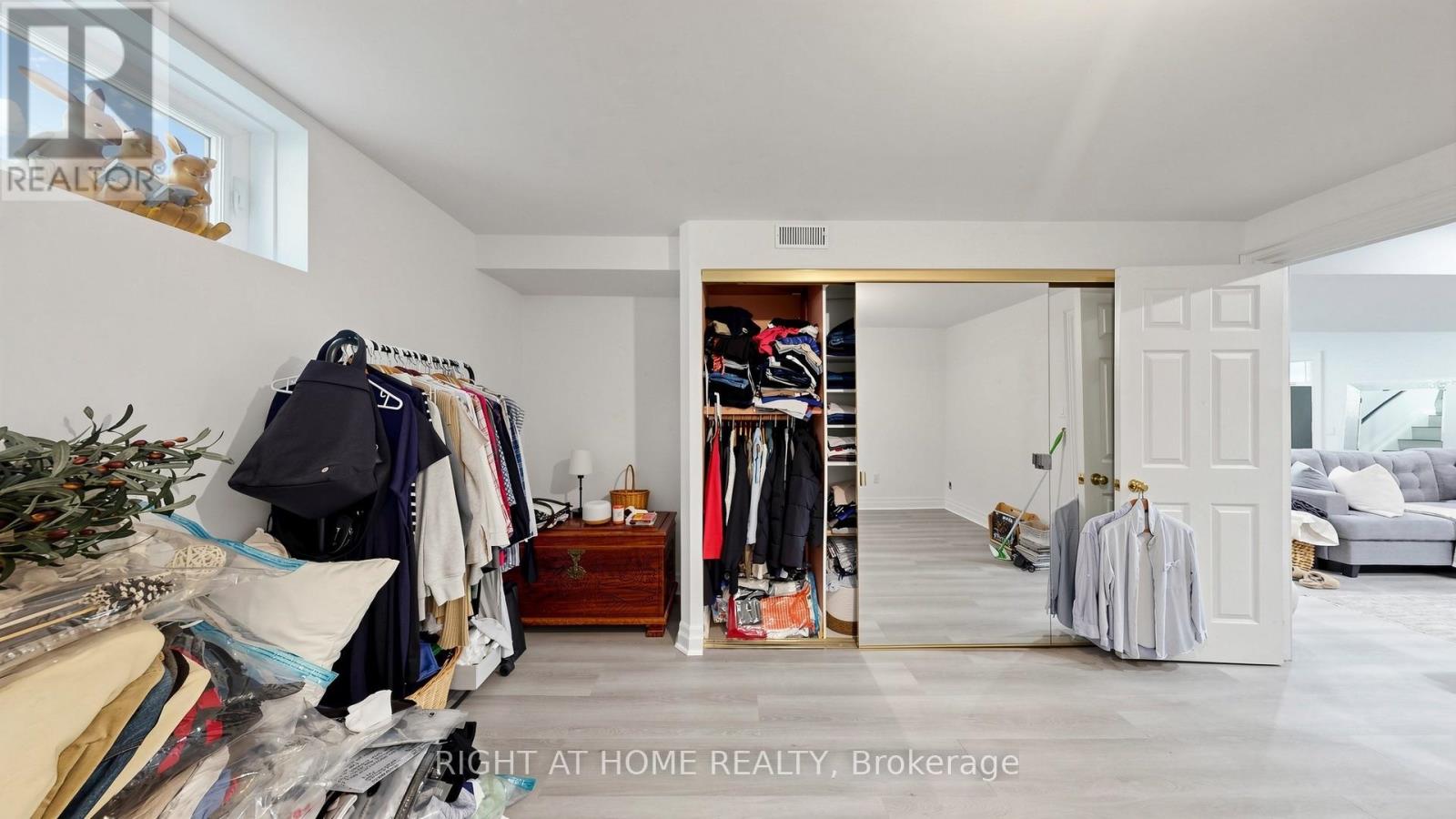 87 Riverdale Drive, Toronto, Ontario  M9V 2T8 - Photo 29 - W13645946