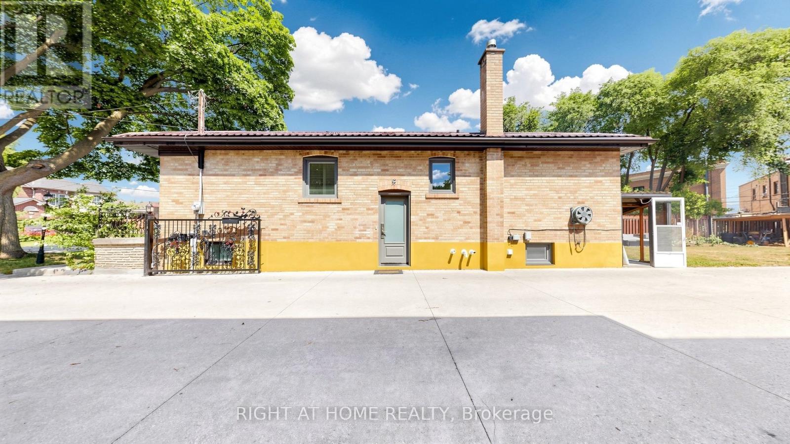 87 Riverdale Drive, Toronto, Ontario  M9V 2T8 - Photo 41 - W13645946