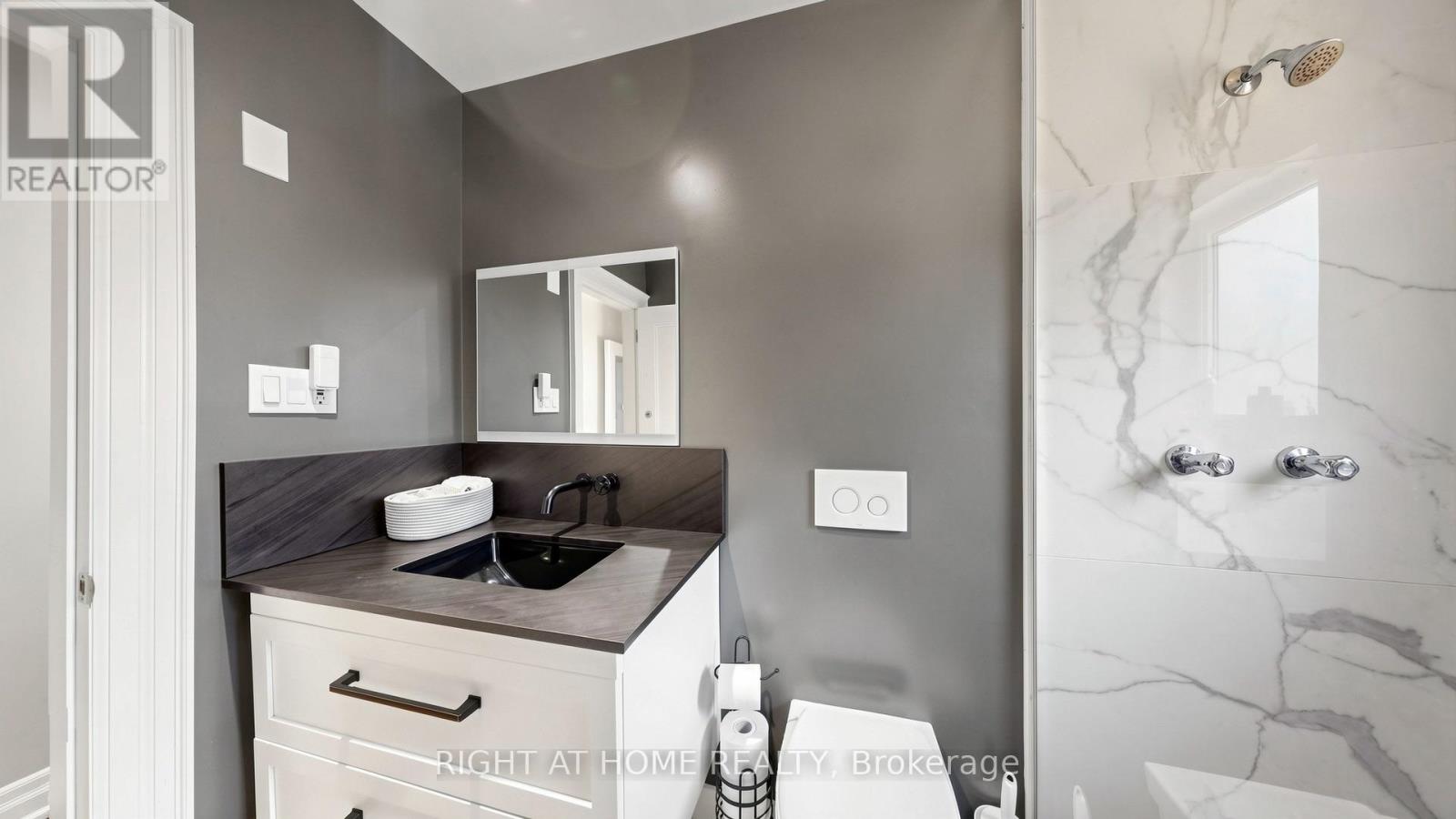 87 Riverdale Drive, Toronto, Ontario  M9V 2T8 - Photo 46 - W13645946