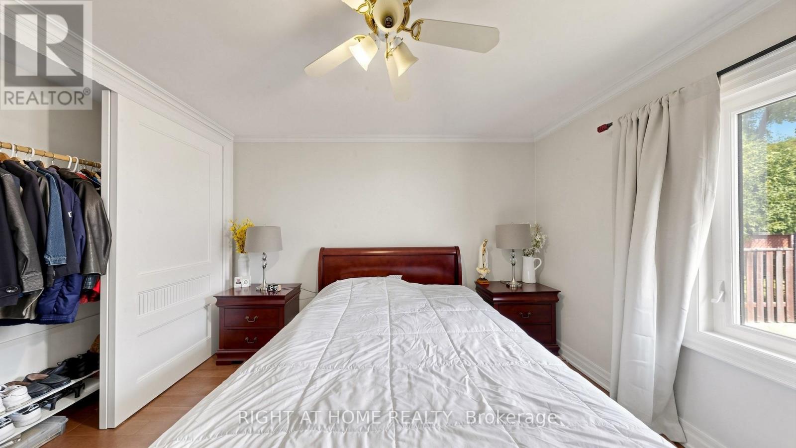 87 Riverdale Drive, Toronto, Ontario  M9V 2T8 - Photo 47 - W13645946