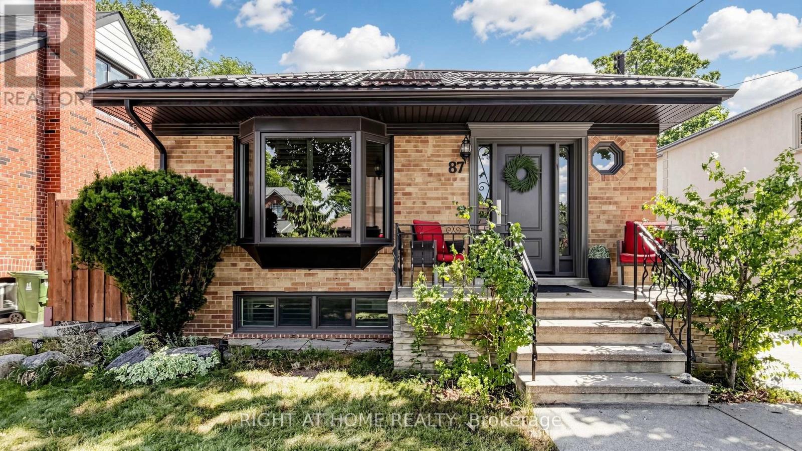 87 Riverdale Drive, Toronto, Ontario  M9V 2T8 - Photo 49 - W13645946