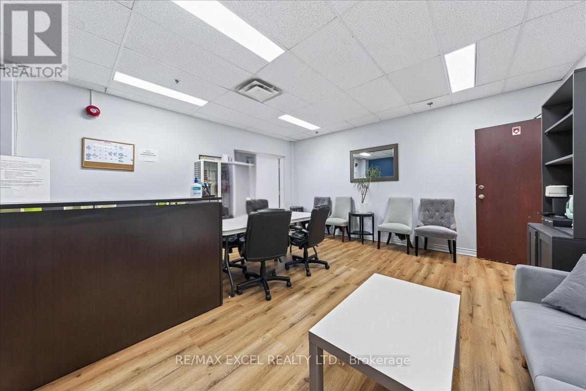 339 & 350 - 1550 South Gateway Road, Mississauga, Ontario L4W 5G6 - Photo 16 - W13646004