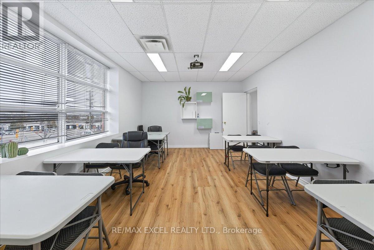 339 & 350 - 1550 South Gateway Road, Mississauga, Ontario L4W 5G6 - Photo 25 - W13646004