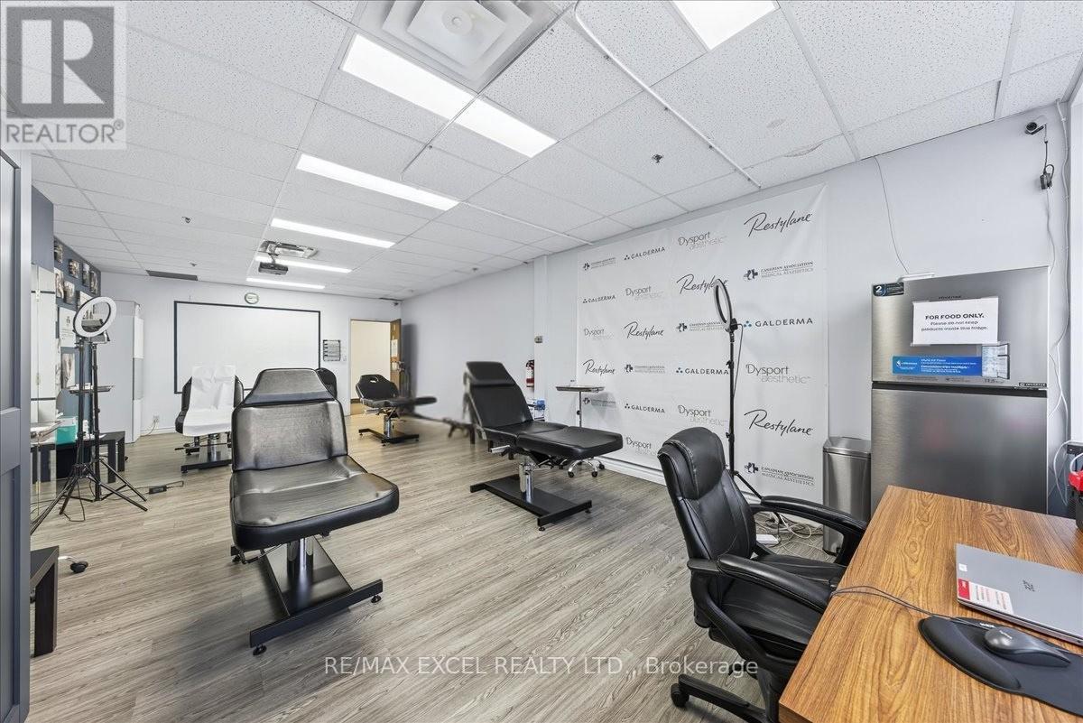 339 & 350 - 1550 South Gateway Road, Mississauga, Ontario L4W 5G6 - Photo 35 - W13646004