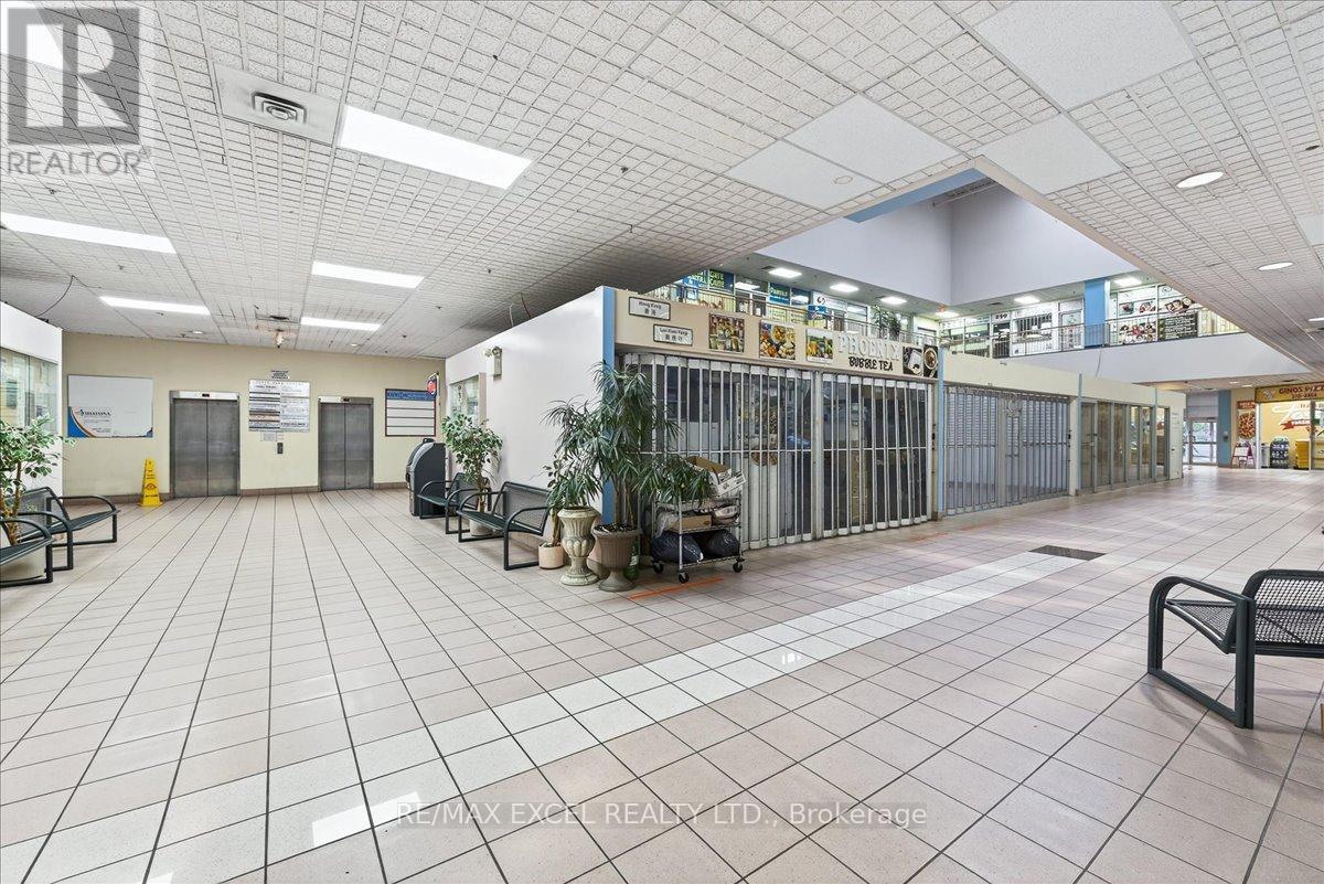 339 & 350 - 1550 South Gateway Road, Mississauga, Ontario L4W 5G6 - Photo 8 - W13646004