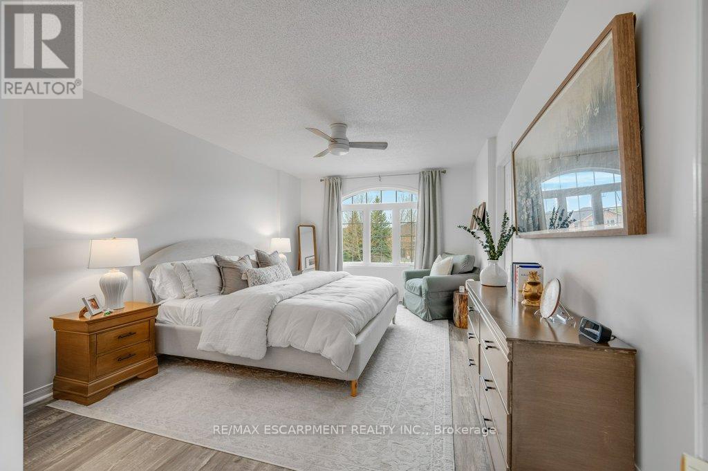 2006 Erika Court, Oakville, Ontario  L6M 4R4 - Photo 15 - W13646046