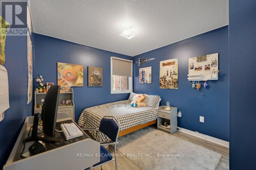 2006 Erika Court, Oakville, Ontario  L6M 4R4 - Photo 18 - W13646046