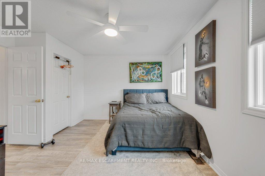 2006 Erika Court, Oakville, Ontario  L6M 4R4 - Photo 22 - W13646046
