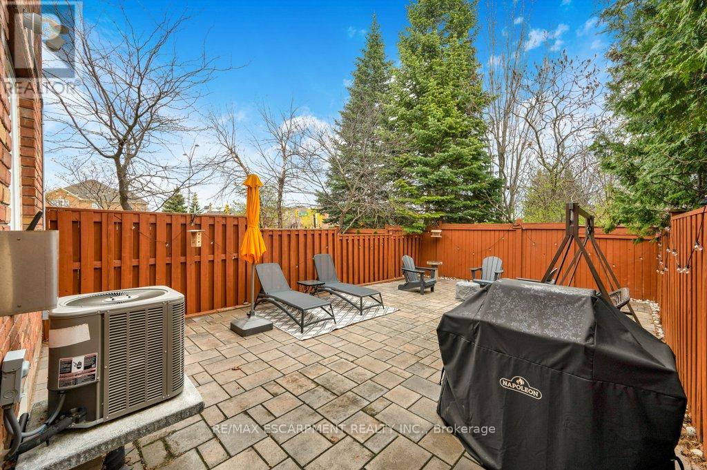 2006 Erika Court, Oakville, Ontario  L6M 4R4 - Photo 27 - W13646046