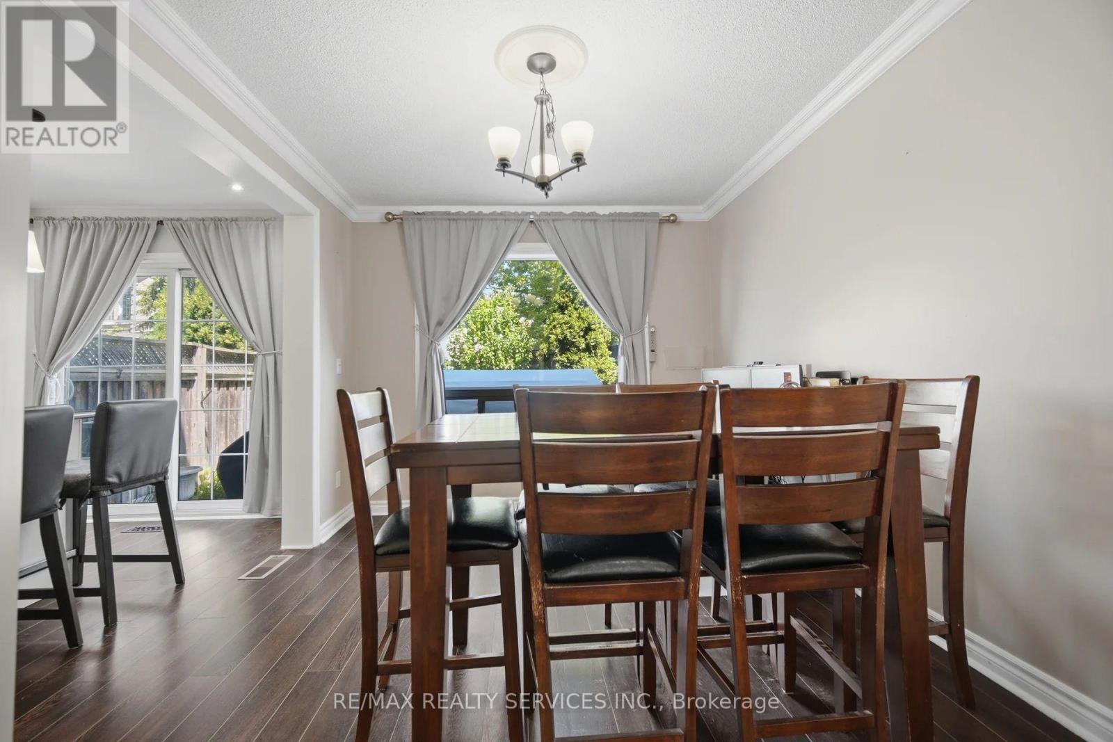 10 Hartnell Square, Brampton, Ontario  L6S 5W7 - Photo 12 - W13646090