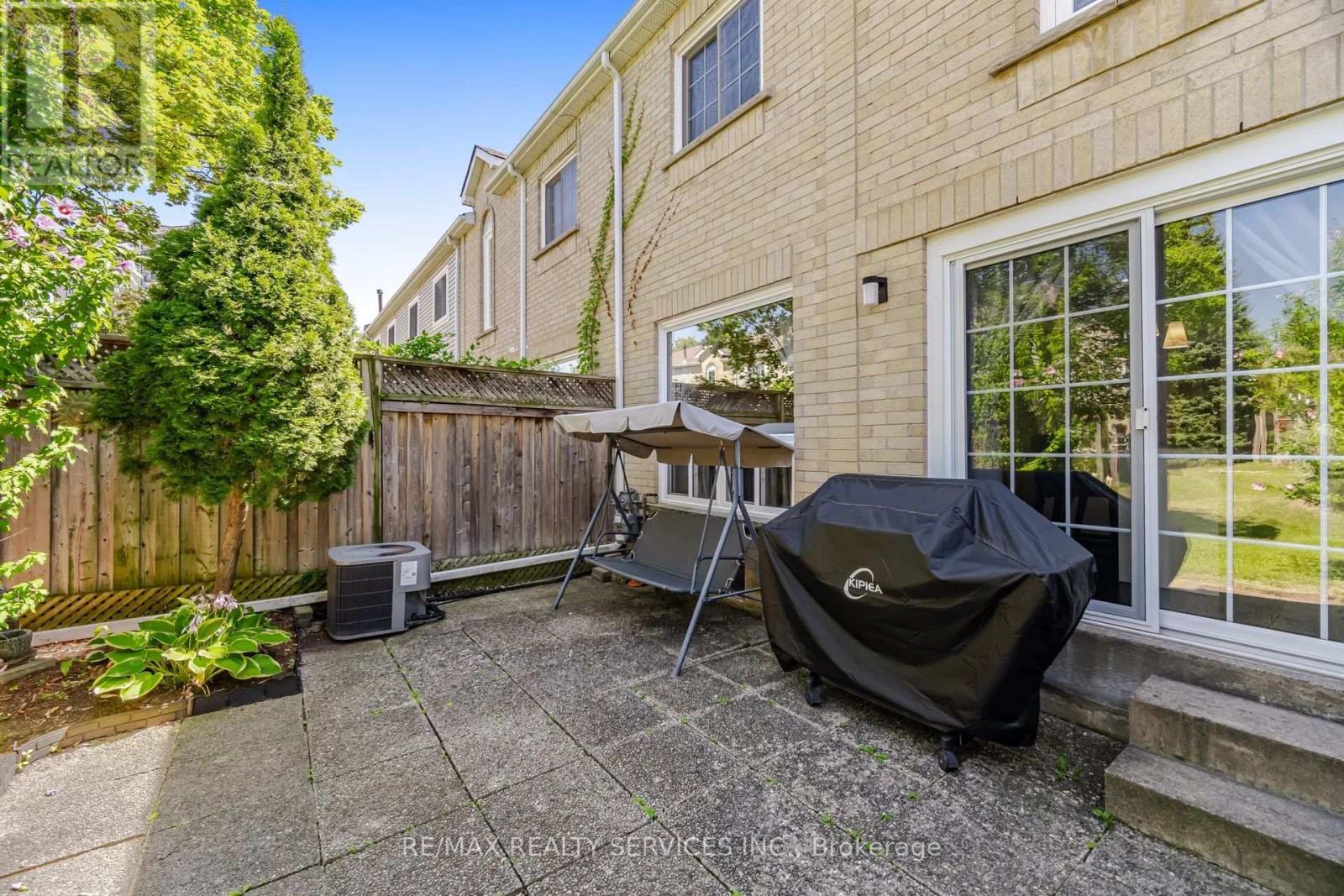10 Hartnell Square, Brampton, Ontario  L6S 5W7 - Photo 31 - W13646090