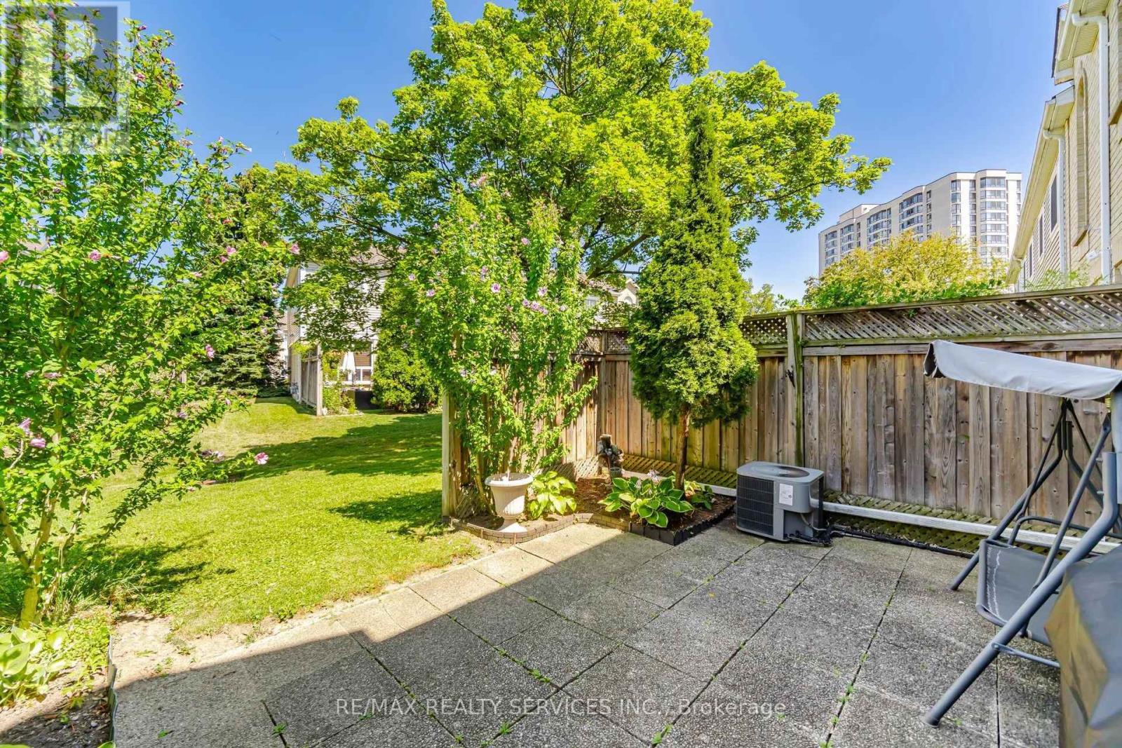 10 Hartnell Square, Brampton, Ontario  L6S 5W7 - Photo 33 - W13646090