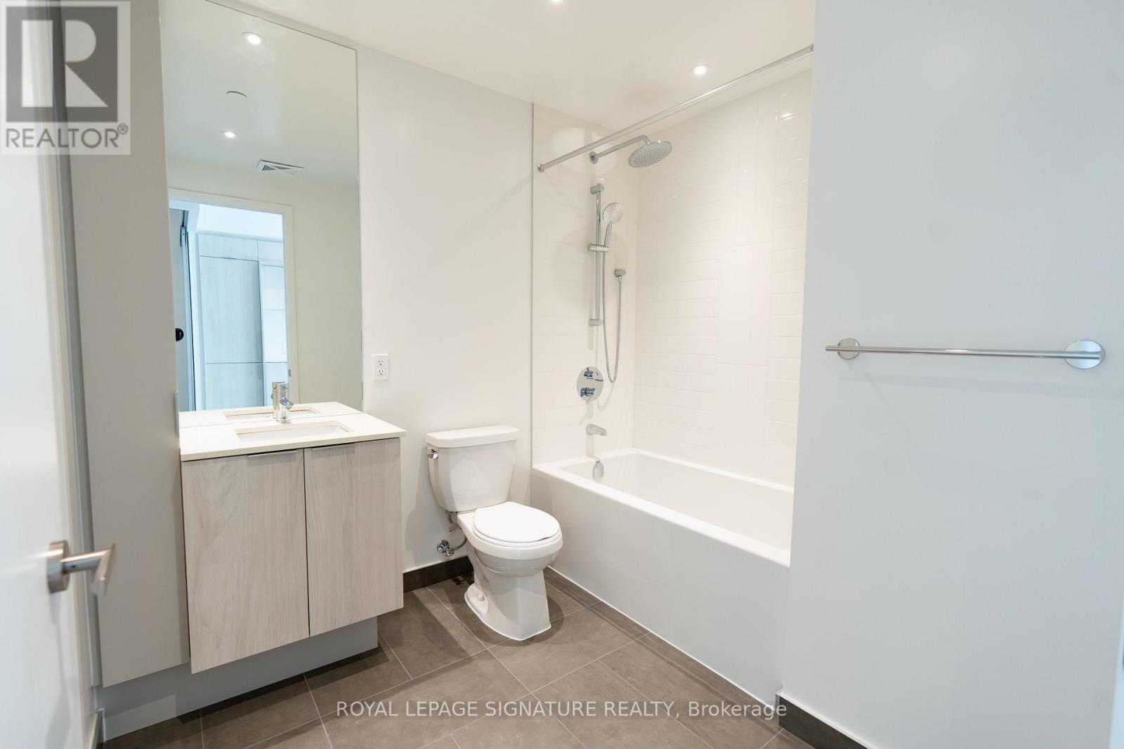 4312 - 448 Burnhamthorpe Road W, Mississauga, Ontario  L5B 0R4 - Photo 12 - W13646114
