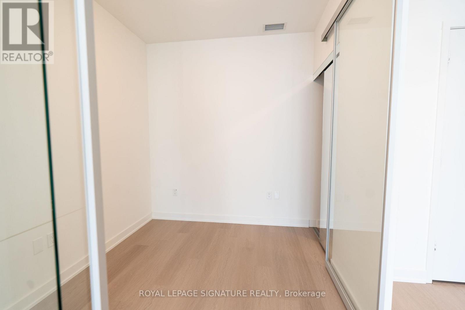 4312 - 448 Burnhamthorpe Road W, Mississauga, Ontario  L5B 0R4 - Photo 14 - W13646114