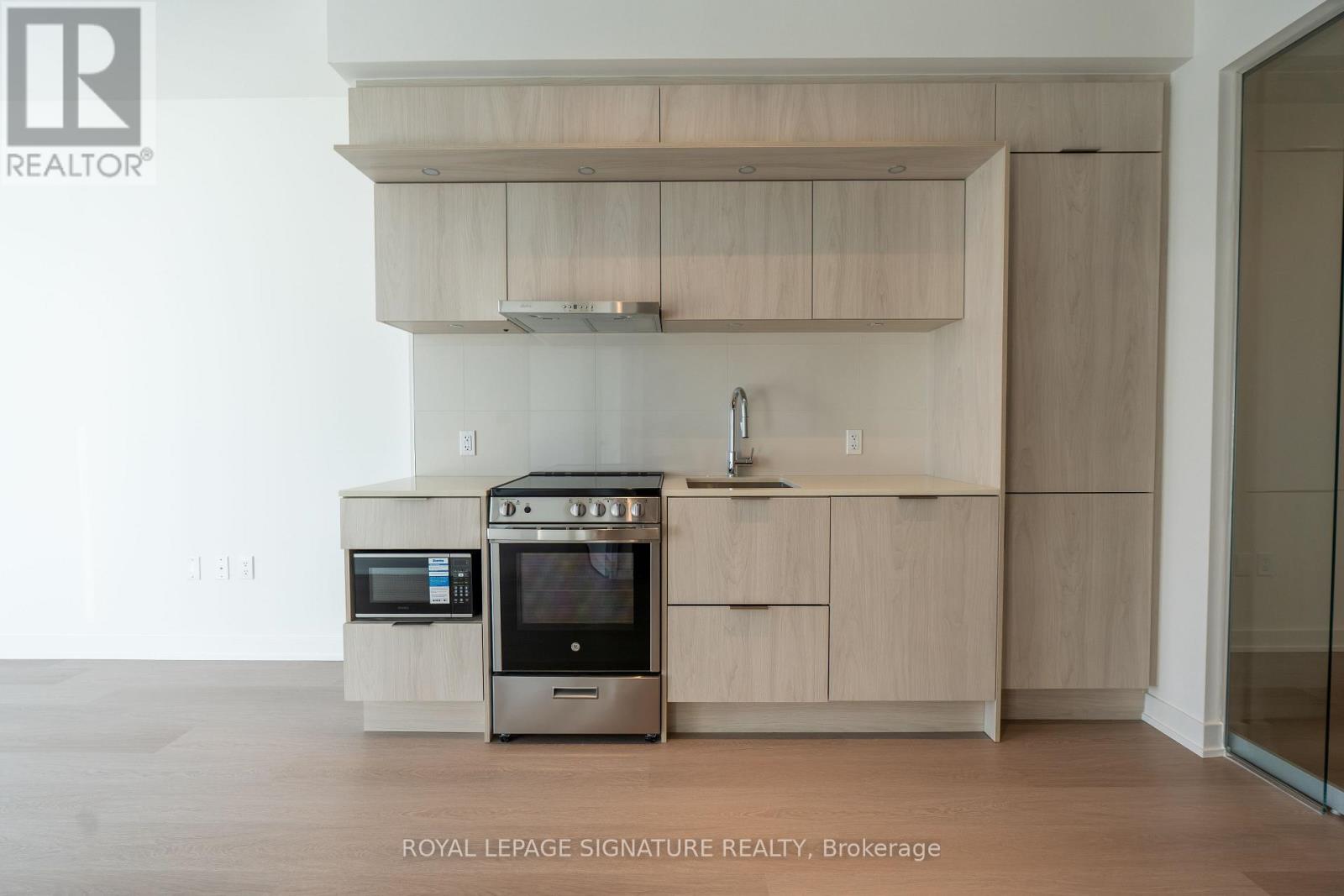 4312 - 448 Burnhamthorpe Road W, Mississauga, Ontario  L5B 0R4 - Photo 6 - W13646114