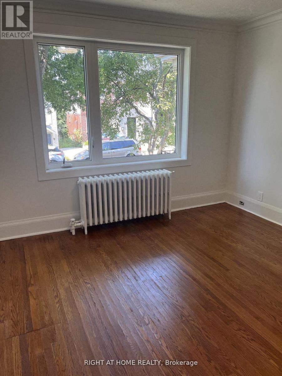 55 Beresford Avenue, Toronto, Ontario  M6S 3C2 - Photo 4 - W13646142